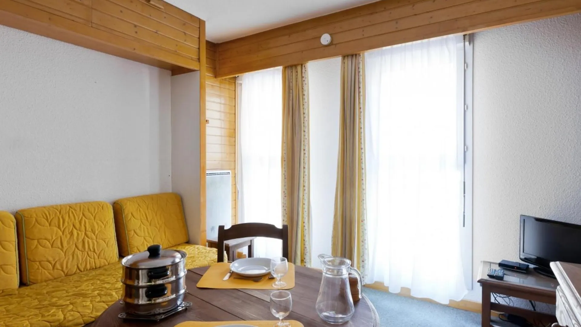 Studio 2* Centre Brides-Les-Bains, 4 Pers, Parking, Ski, Wifi - Fr-1-512-215 0*, Brides-les-Bains Francja